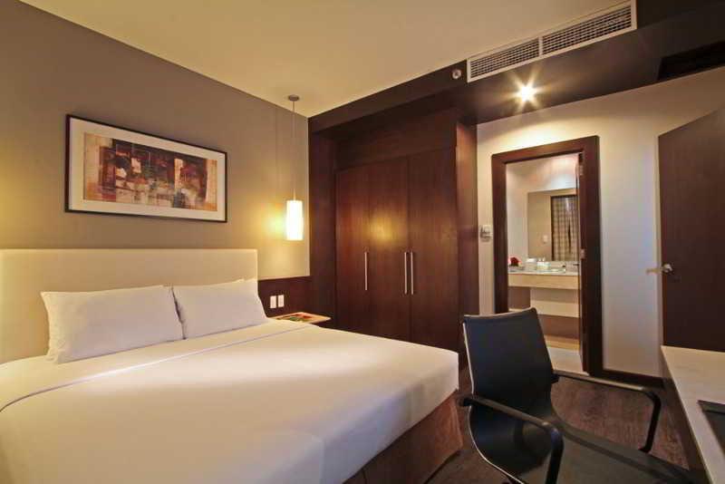 The B Hotel Alabang Muntinlupa City Exterior foto